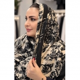 شال زنانه طرحدار دیور کرم مشکی