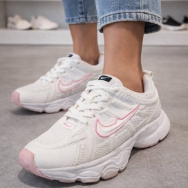 کتونی نایک سفید صورتی