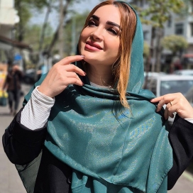 روسری دنیز