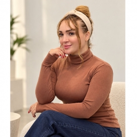 بلوز کبریتی یقه اسکی قهوه ای